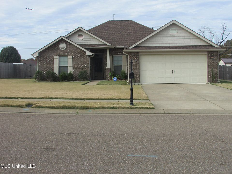 1st image of 7661 Woodridge Dr