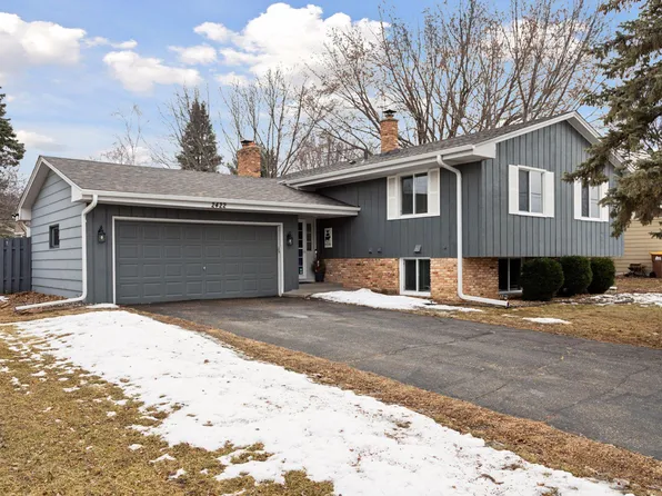 2422 Cedar Ave, White Bear Lake, MN 55110