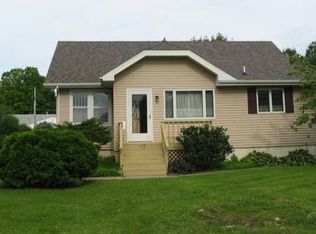 2110 Summer St, Burlington, IA 52601