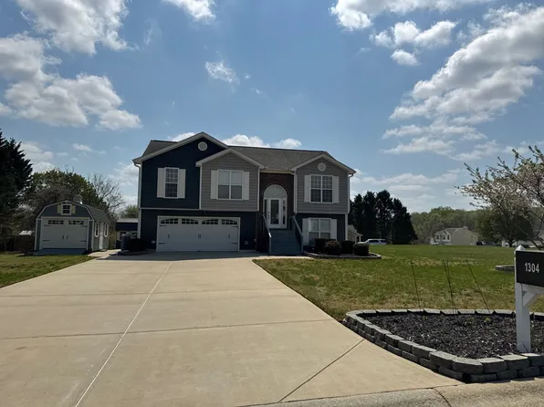 1306 Princess Dr, Winder, GA 30680