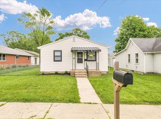 110 S 1st St, Fisher, IL 61843