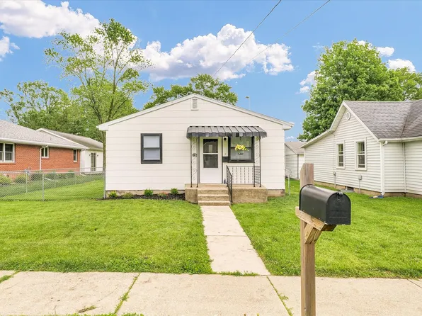 110 S 1st St, Fisher, IL 61843