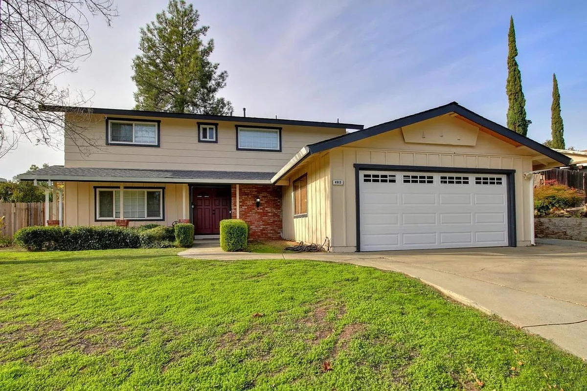 Building Photo - 4913 Papaya Dr
