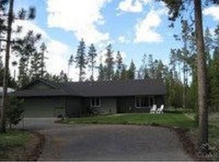 17448 Auklet Dr, Bend, OR 97707