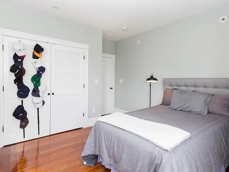 24 Pierce Ave #3BR2BRSTU — Photo 11