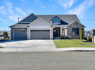 806 S Pittsburg St, Kennewick, WA 99336