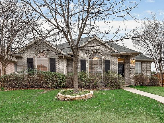 2nd image of 9939 Cambridge Dr