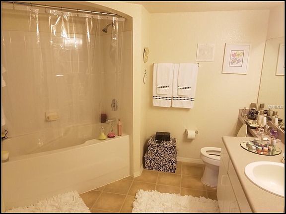 5th image of 114 Vista Verdi 324 Cir