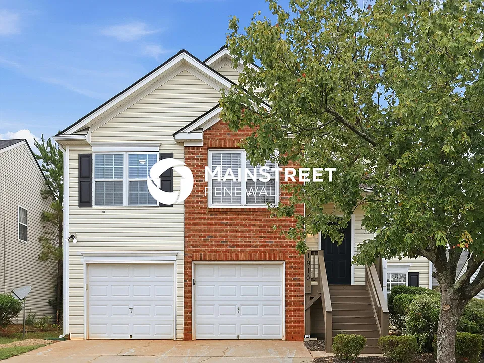 1910 Towne Park Dr