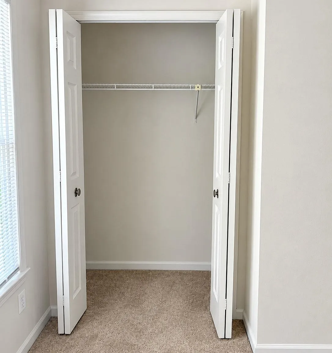 4 bed, 2.5 bath, 1448 sqft, $3,200 — Photo 4
