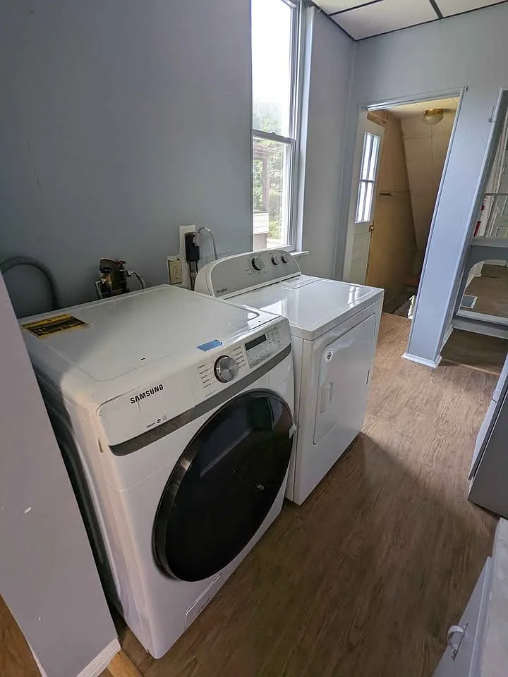3 bed, 1720 sqft, $1,350 — Photo 2