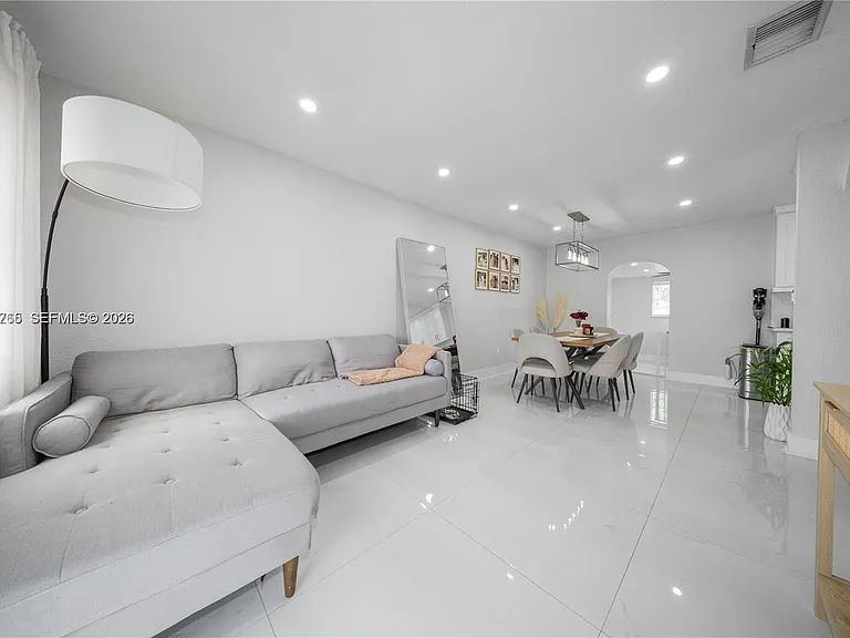 10731 SW 51st Dr — Photo 7