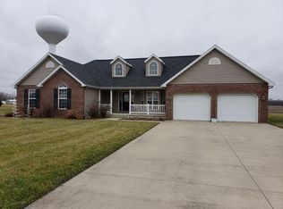 15111 N Holden Ave, Effingham, IL 62401