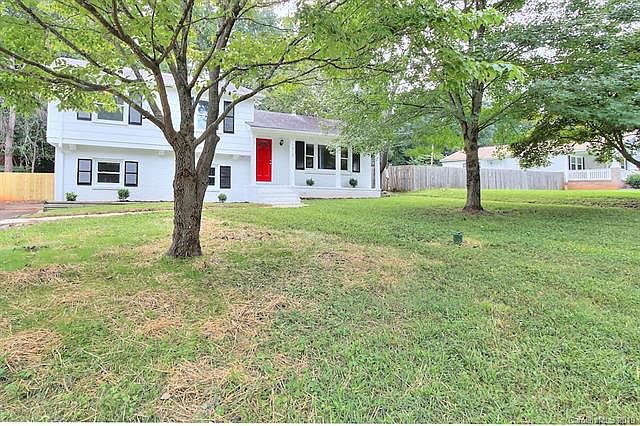 1st image of 1915 Weststone Dr