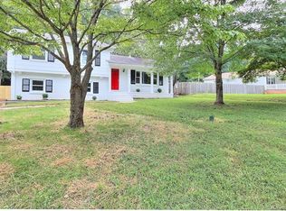 1915 Weststone Dr, Charlotte, NC 28208
