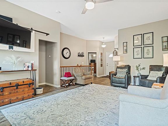 5th image of 11146 Whispering Ln