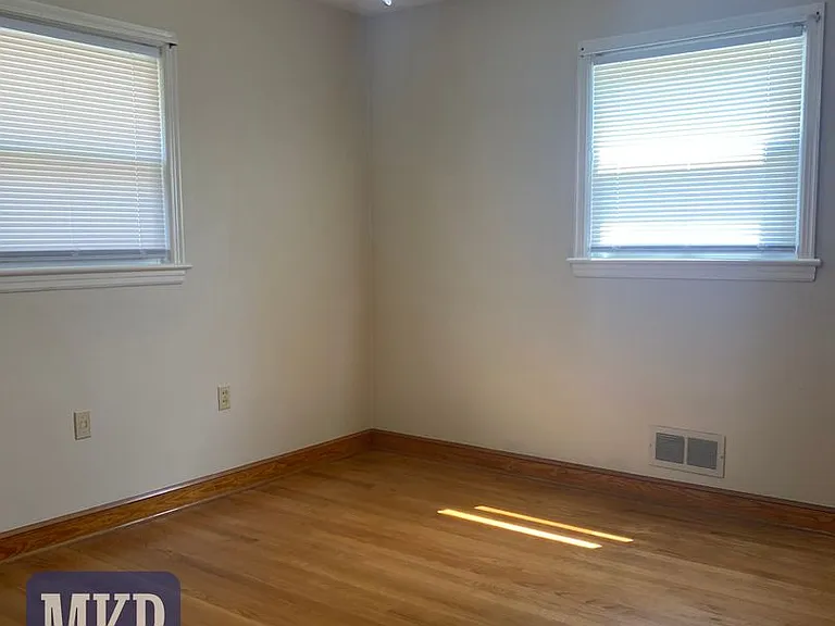 3136 Fleetwood Ave — Photo 9