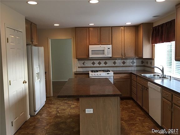 5th image of 4857 NW Walgren Dr