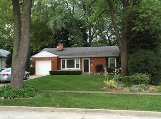 523 Byron Ct, Wheaton, IL 60187