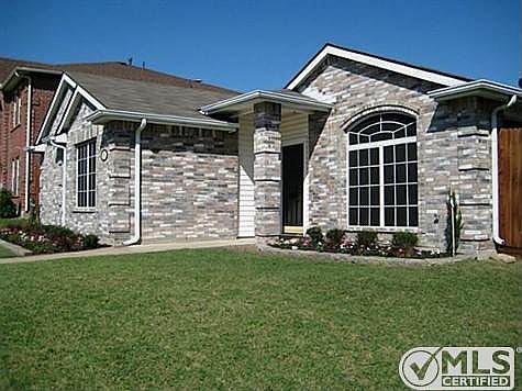1st image of 110 Southwood Dr