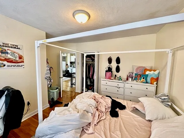 2 bed, 800 sqft, $3,500 — Photo 4