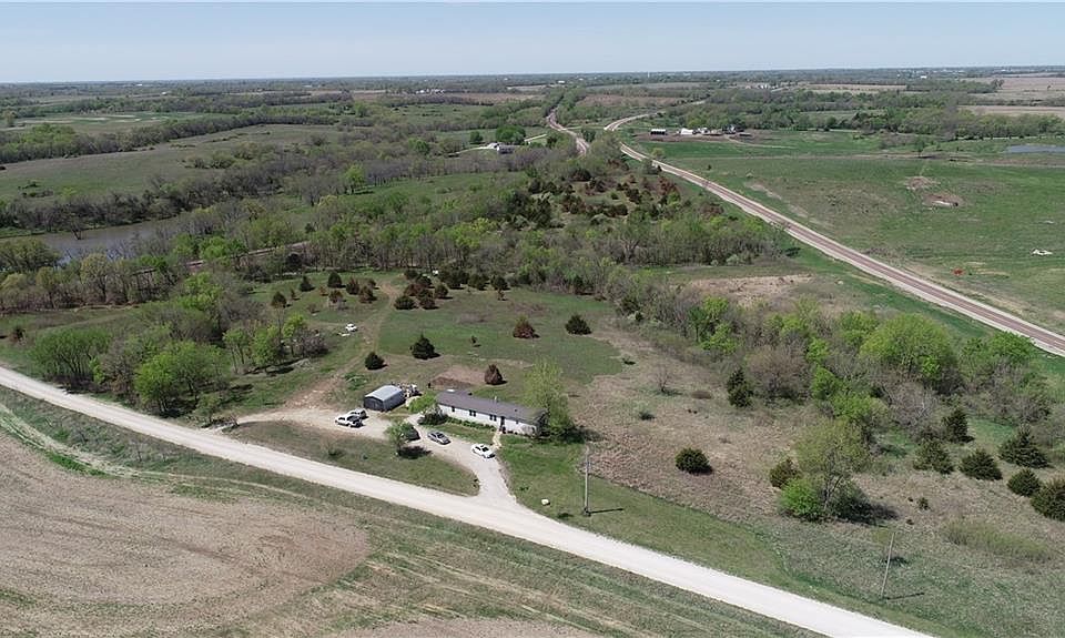 5721 SE Oliver Rd, Cowgill, MO 64637 | MLS #2433510 | Zillow