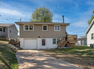2460 Fruitland Blvd SW, Cedar Rapids, IA