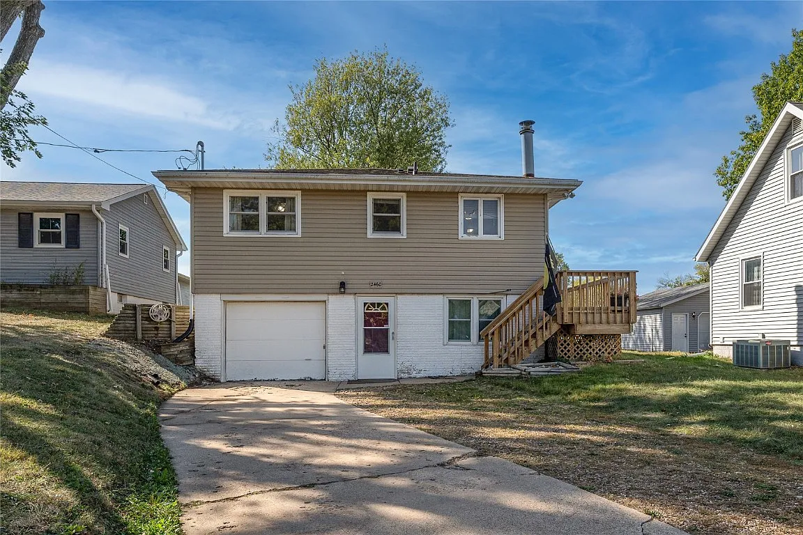 2460 Fruitland Blvd SW photo 1