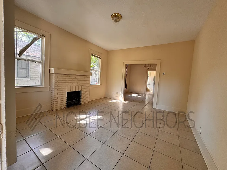 1617 W 14th St Noble Neighbors Property Management