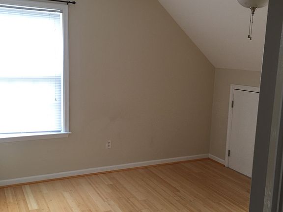 5th image of 9297 Diane Ave