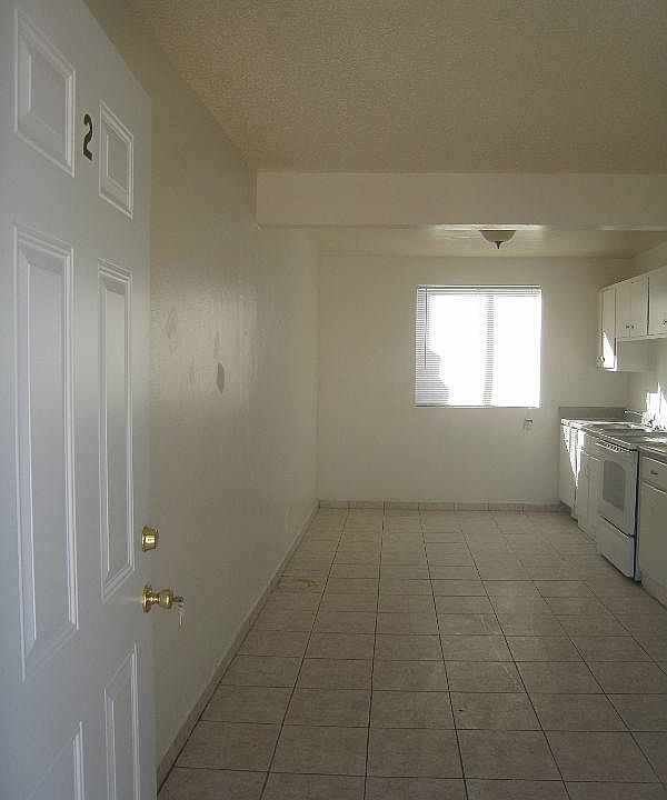 2nd image of 384 N 14th St