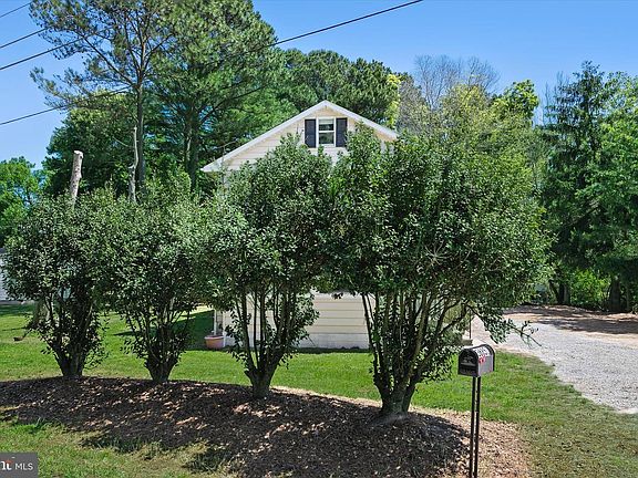 3rd image of 36851 Old Mill Bridge Rd