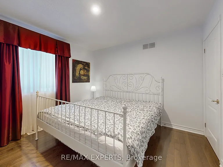 3180 Fleming Blvd — Photo 22