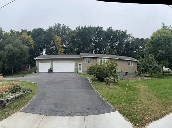 989 5th Ave NW, Valley City, ND 58072