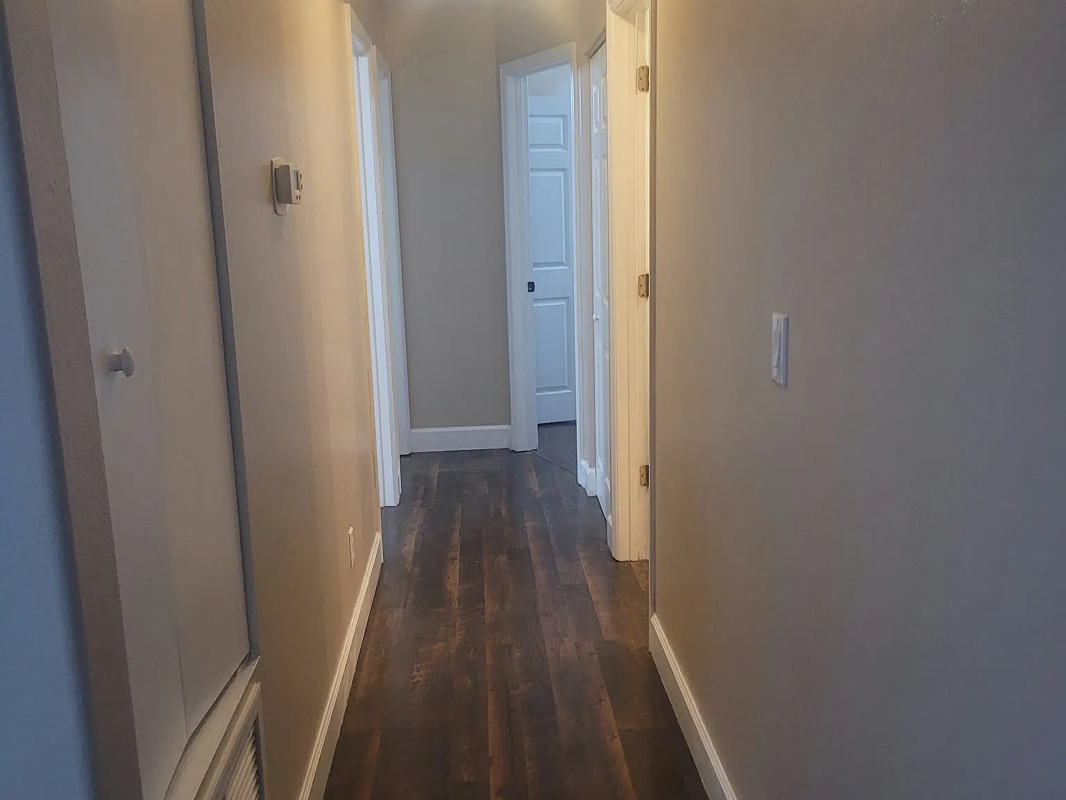3 bed, 1080 sqft, $2,100 — Photo 4