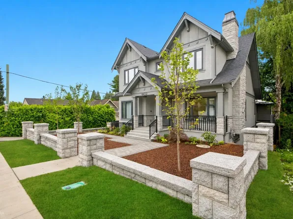 4432 Crown St, Vancouver, BC V6S 2K5