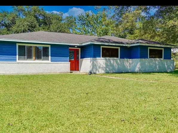 2324 Coronado Pl, Orange, TX 77630