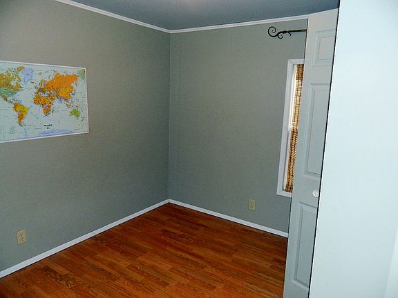 5th image of 352 W Brotherton Ave