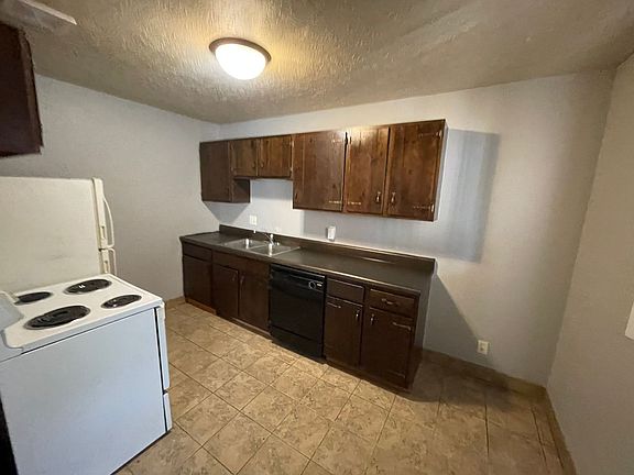 4th image of 527 S 25th St #4
