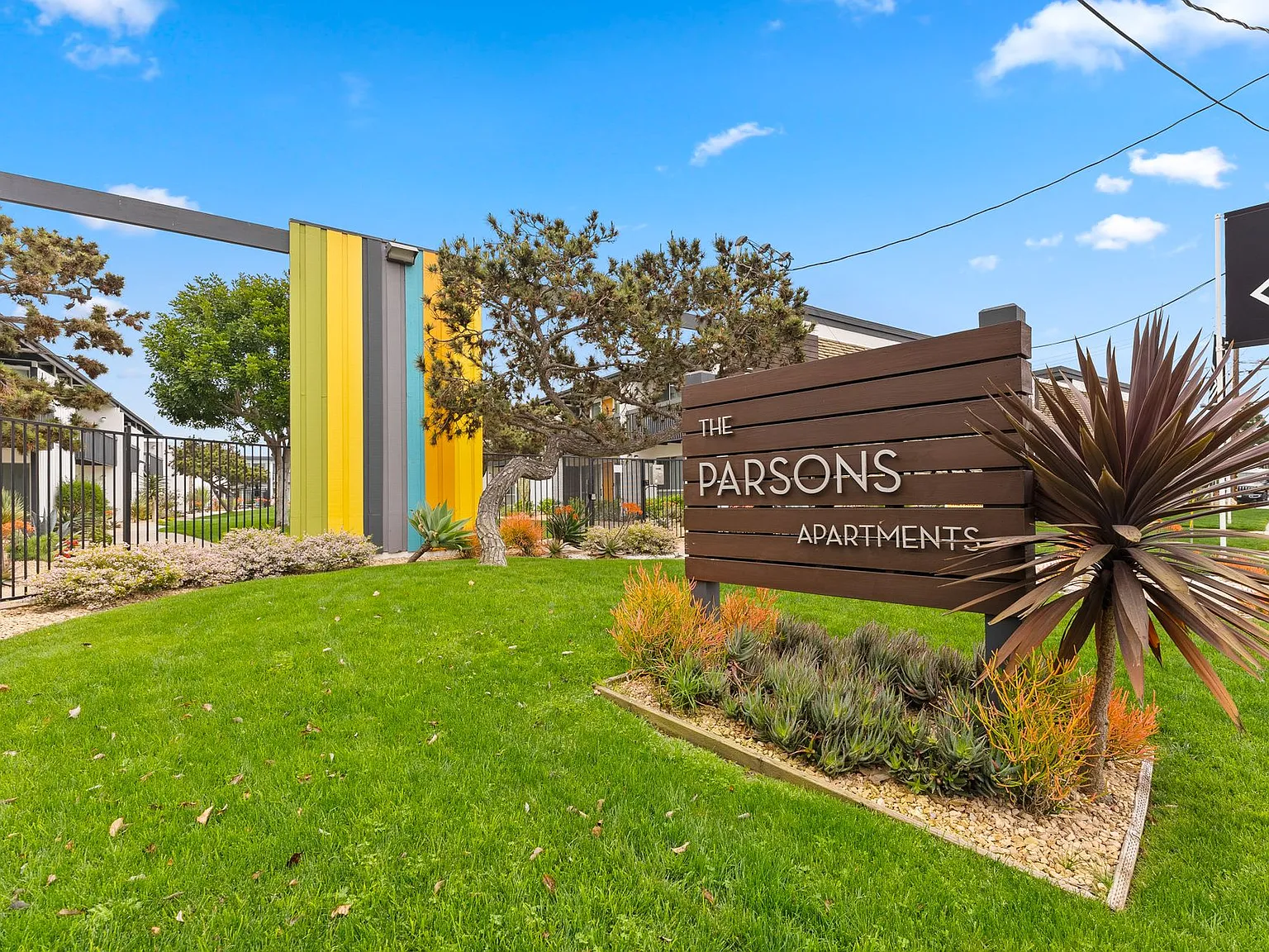 The Parsons — Photo 2