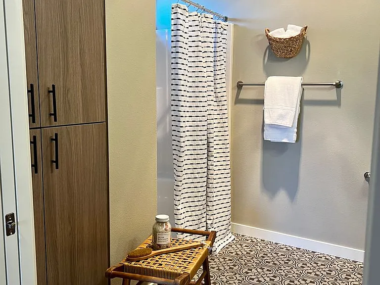 Introducing Dry Canyon Redmond's newest Luxury Apartments — Photo 79