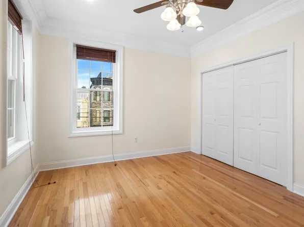 70 South Street image 8 of 23