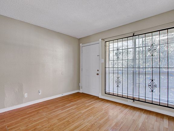 5th image of 3243 Nacogdoches Rd #412