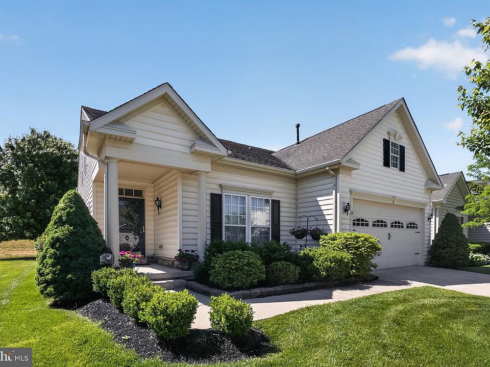 1st image of 9 Simpkins Ln
