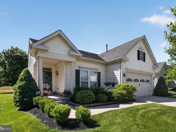 9 Simpkins Ln, Pemberton, NJ 08068