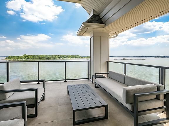 780 Daven port Ave Unit 8 (33of55).jpg