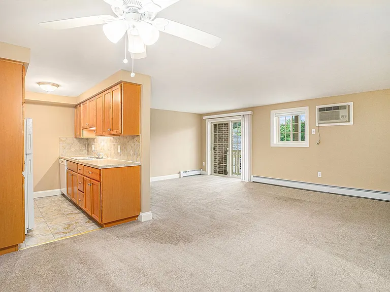 700 Swinehart Rd — Photo 9