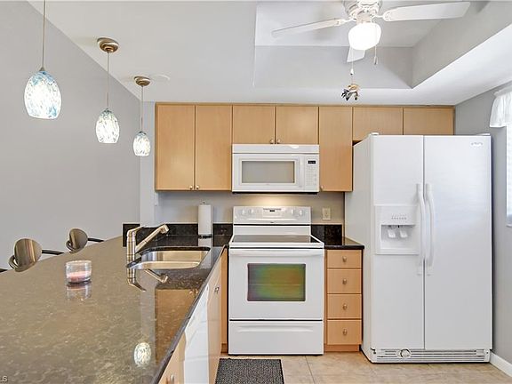 5th image of 8130 Summerlin Village Cir APT 203