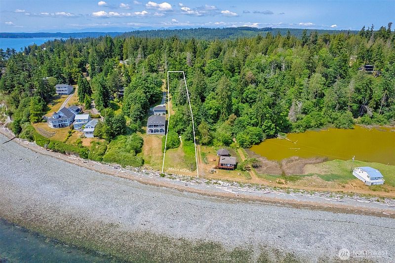 3rd image of 20818 President Point Road NE