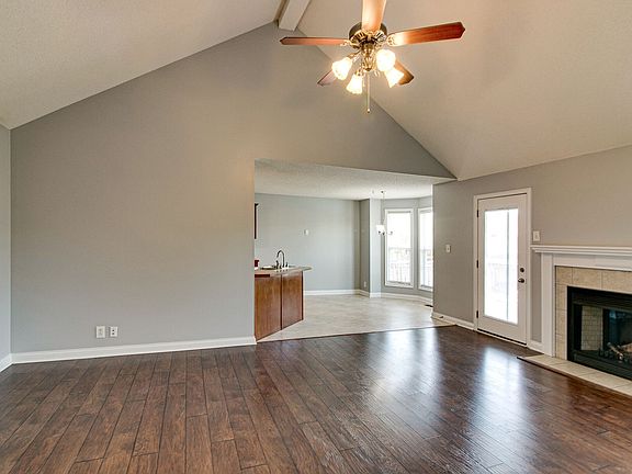 5th image of 3684 Cindy Jo Dr S
